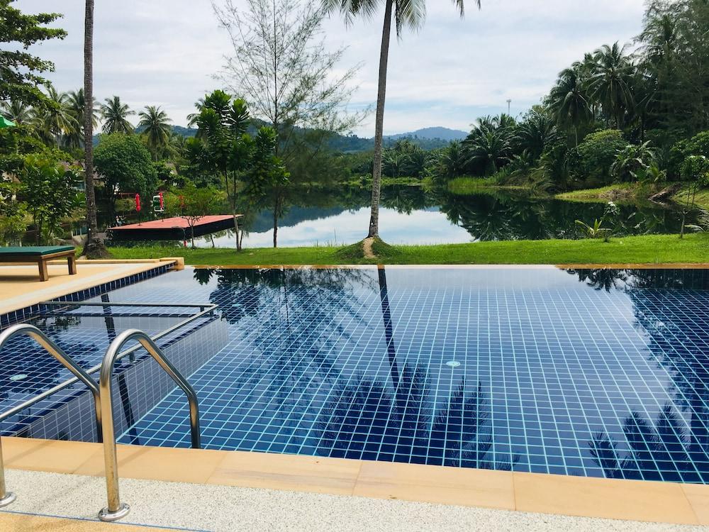 Khao Lak Golden Coconut 호텔 외부 사진