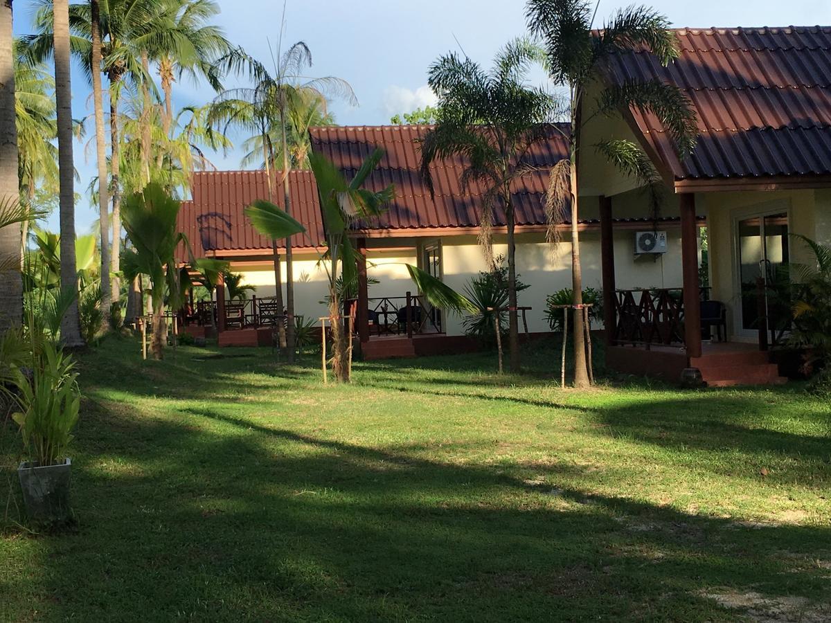 Khao Lak Golden Coconut 호텔 외부 사진