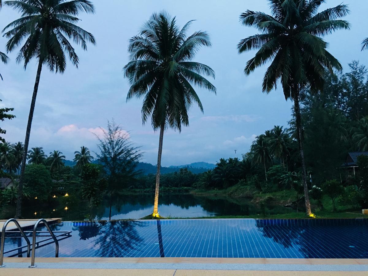 Khao Lak Golden Coconut 호텔 외부 사진