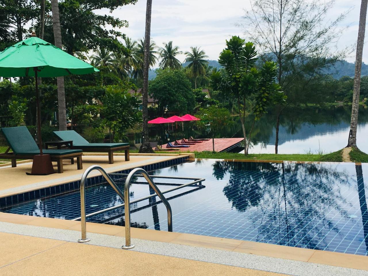 Khao Lak Golden Coconut 호텔 외부 사진